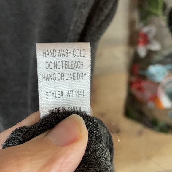 Wonderland by Orange Gray Top Sheer Mesh Floral Embroidered Sleeves Size Small - Picture 10 of 11